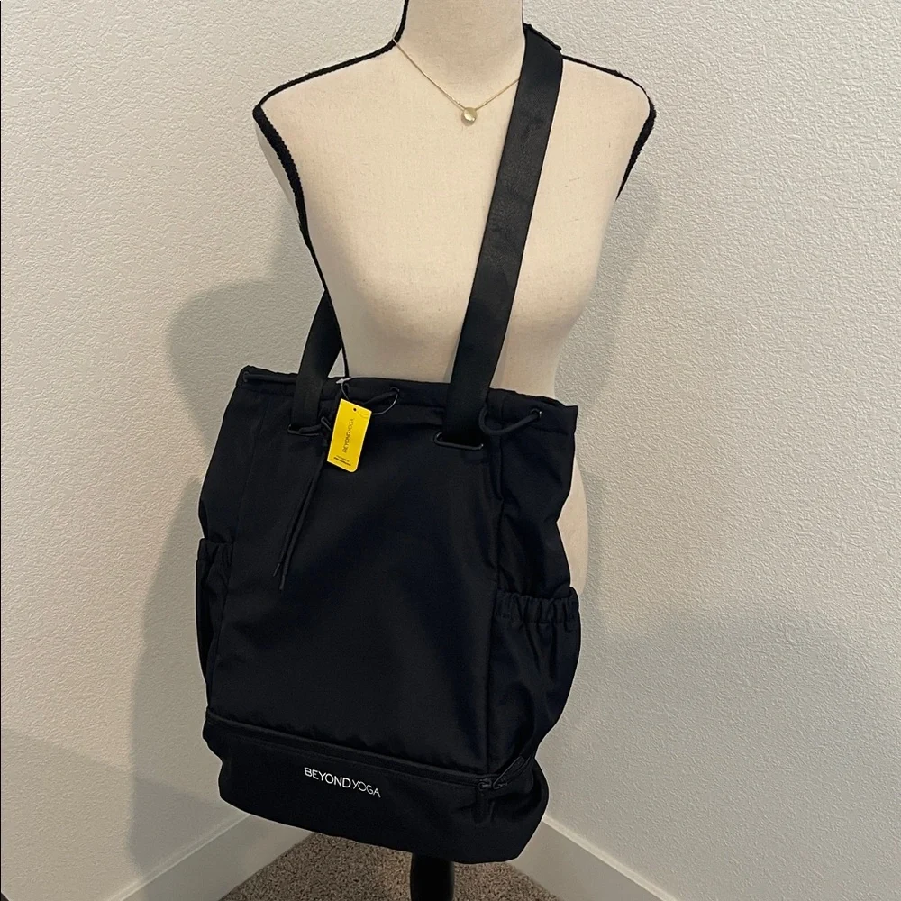 Beyond Yoga | Black backpack sport bag